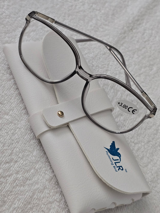 Women’s Round Plastic Readers