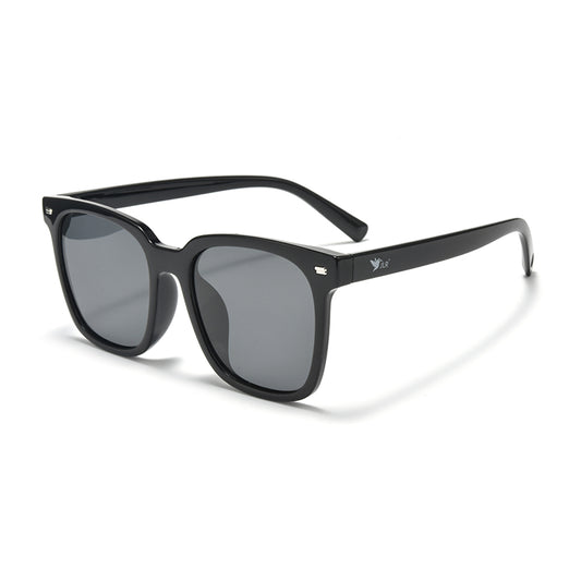 Men’s Ultra-Light Polarized Sunglasses – Plastic Frame