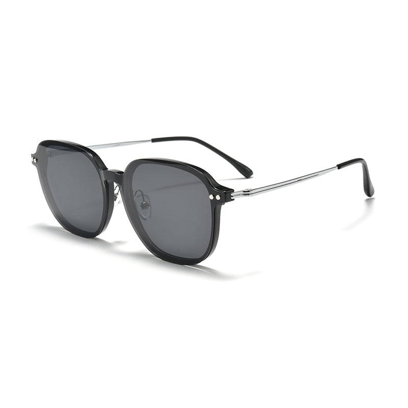 Women’s Ultra-Light Frame with Magnetic Polarized Set Lens