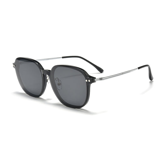 Women’s Ultra-Light Frame with Magnetic Polarized Set Lens