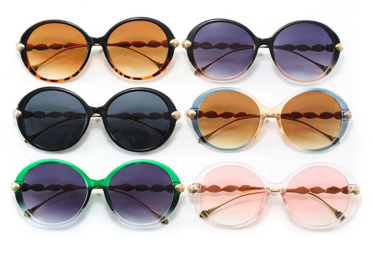Oversized Round Sunglasses - Plastic Frame