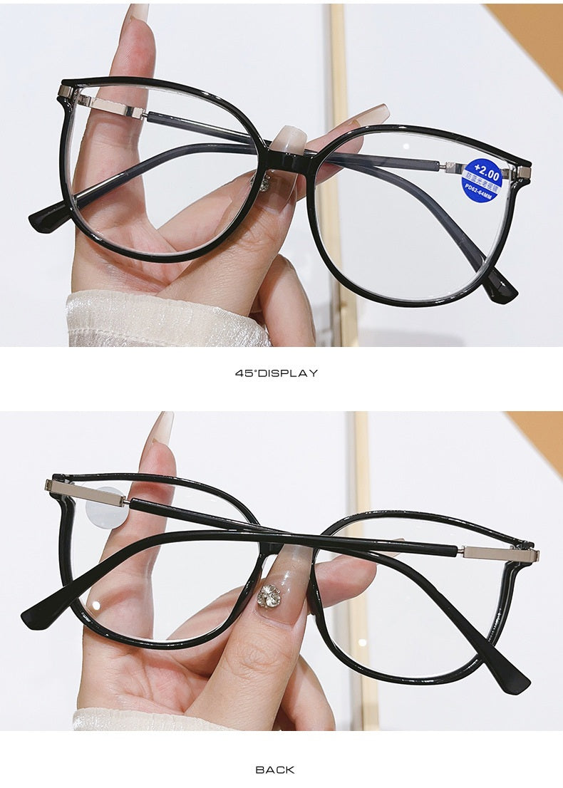 Women’s Round Plastic Readers